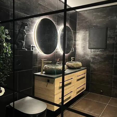 Moderne Med 2 Soverom, 4 Sengeplasser *